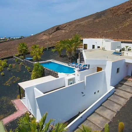 Villa Rodea Playa Blanca